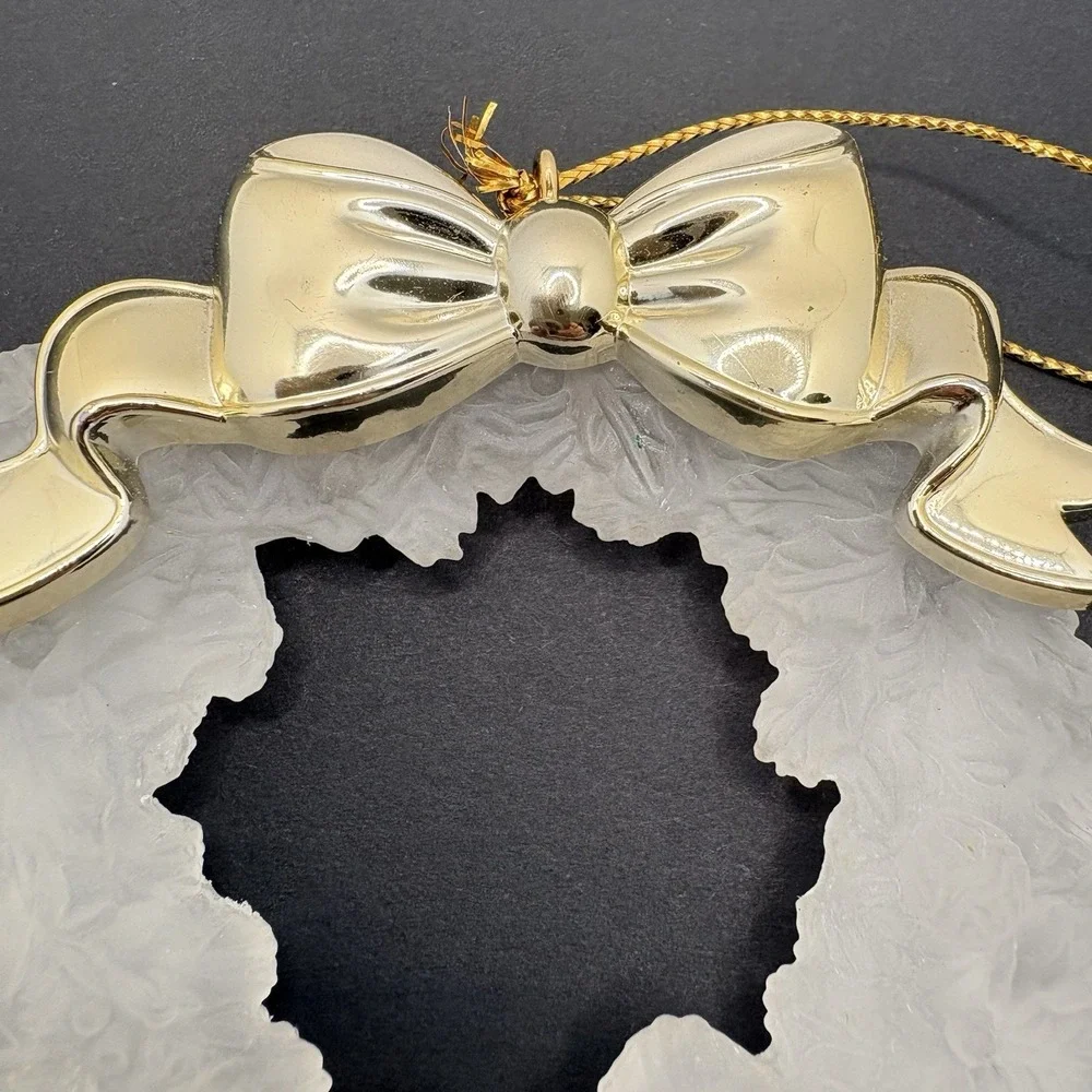 Vintage Avon Holiday Reflections‎ Ornament Wreath Gift Collection w/ Box